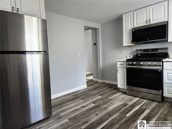 4th image of 5347 Lake Ave