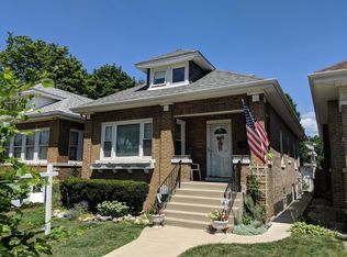 5654 W Warwick Ave, Chicago, IL 60634