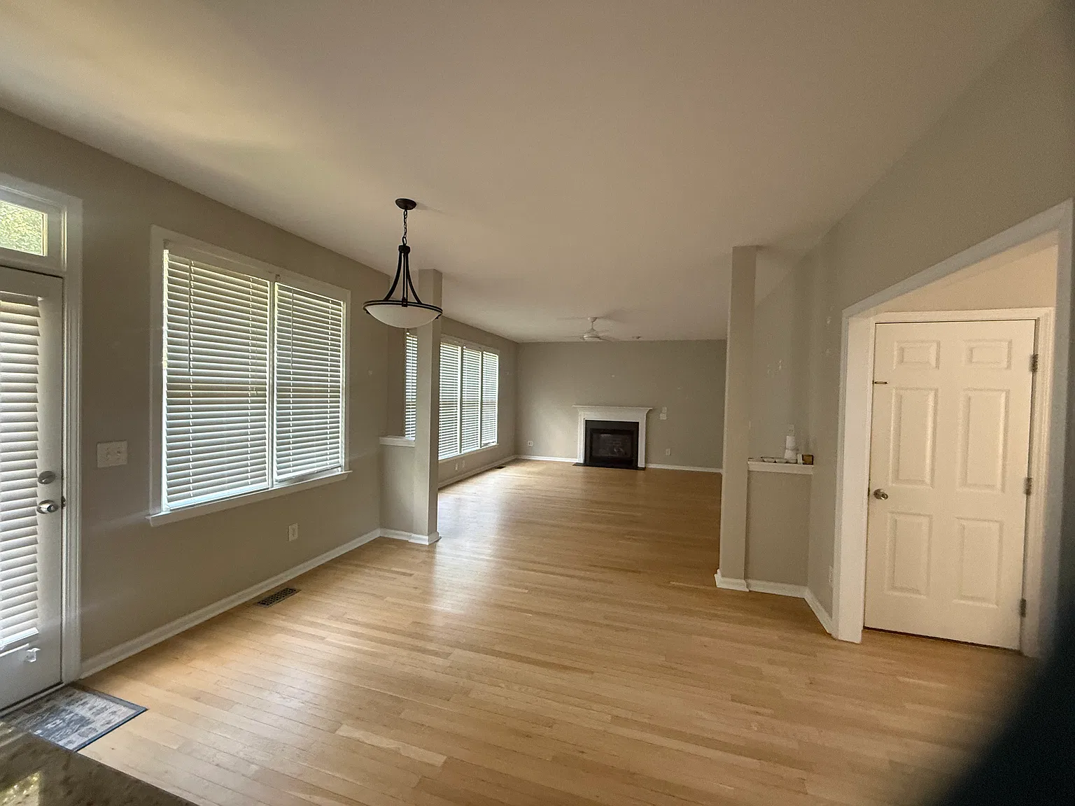 1109 Warmoven St — Photo 4