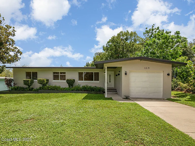 115 S Indian Cir — Photo 17