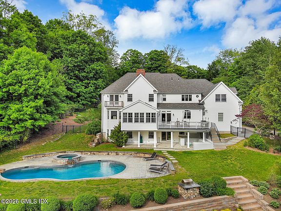 3rd image of 246 E Middle Patent Rd