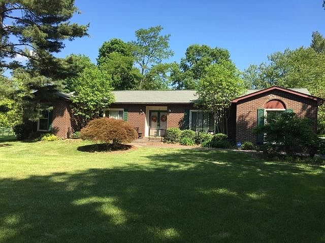 1st image of 12 Timberlawn Ln