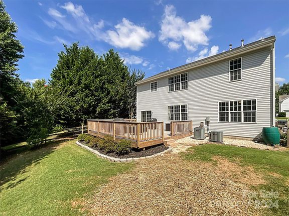 5th image of 15904 Circlegreen Dr