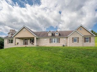 81 Homestead Ln, Bruceton Mills, WV 26525