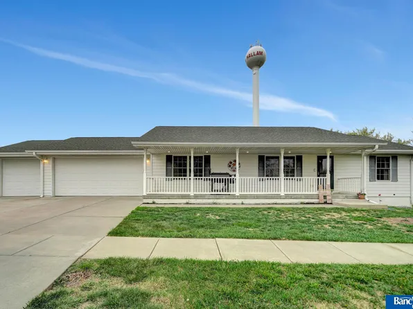 245 N Harrison St, Hallam, NE 68368