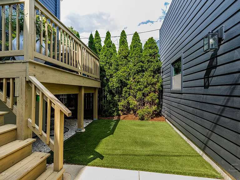 2236 W Shakespeare Ave — Photo 13