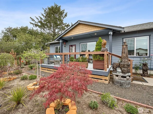 830 Wawona Avenue SW, Ocean Shores, WA 98569