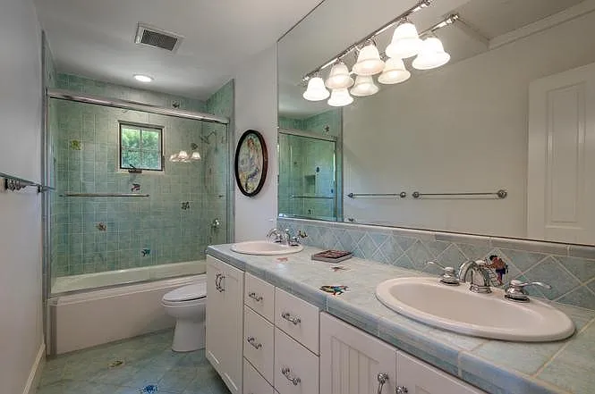 4357 Cuna Dr — Photo 15