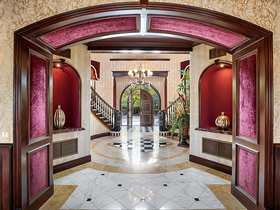 4th image of 6855 Spyglass Ln