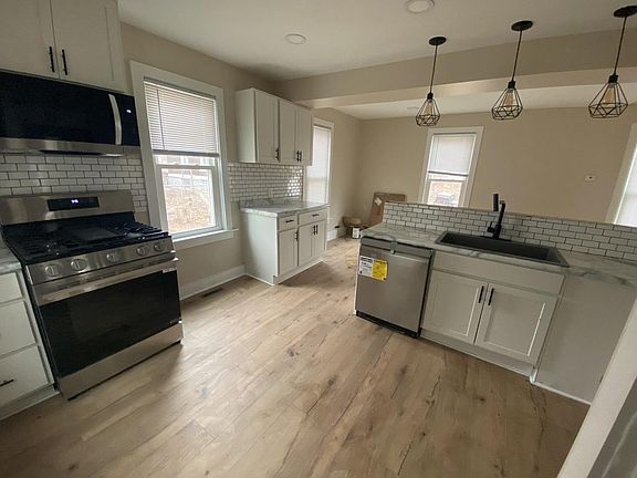 2nd image of 1616 Morton AVENUE