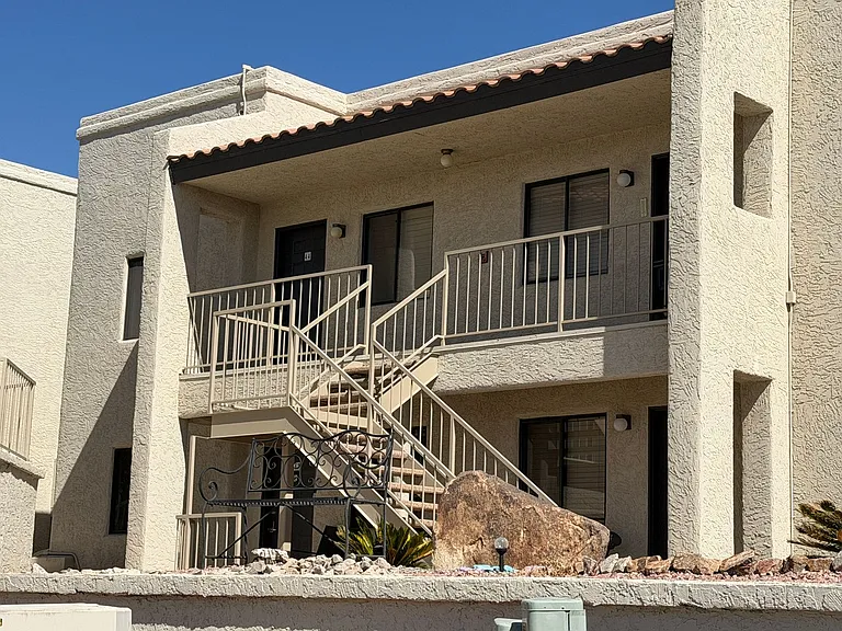 1989 Mesquite Ave #44 — Photo 8