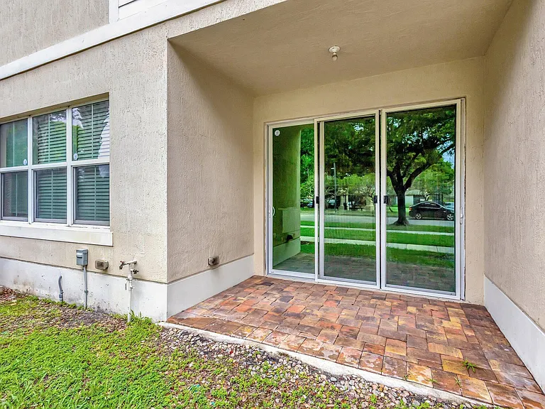 91 Palm Ln — Photo 26