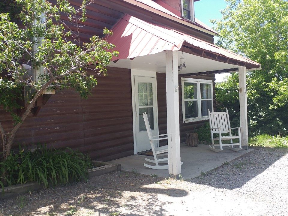 Front of cabin