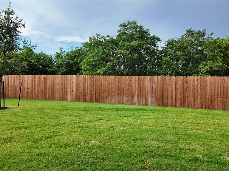 1812 Lorant Ln — Photo 22