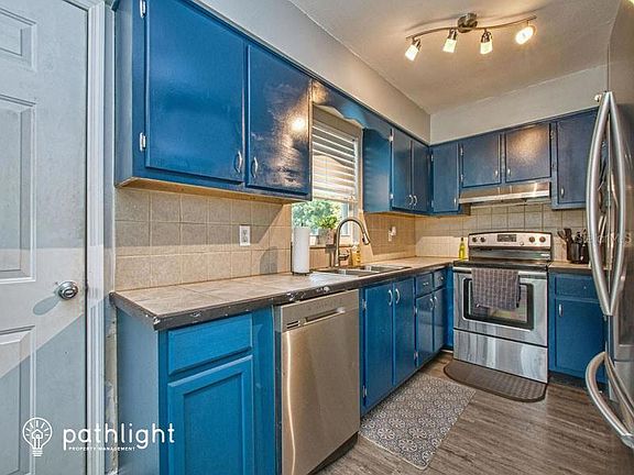 2nd image of 708 Smith St