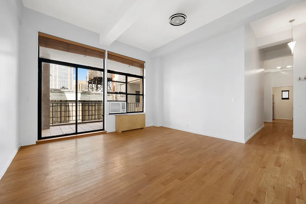 244 Madison Avenue — Photo 2