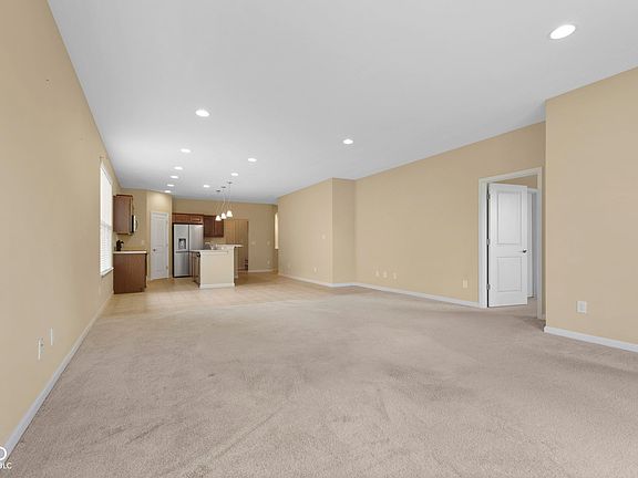 5th image of 4808 Ozark Ln