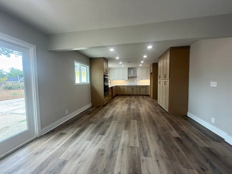 831 Monticello Dr — Photo 14