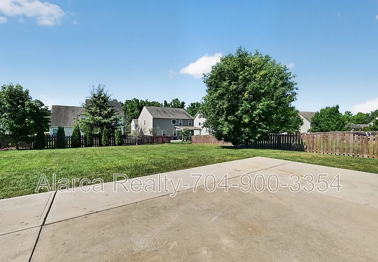 10431 Paisley Abbey Ln — Photo 35