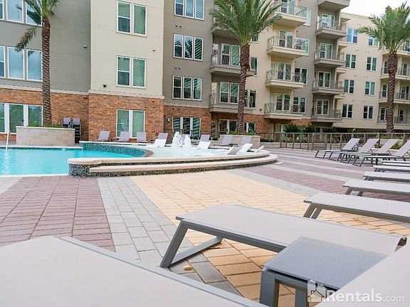2nd image of 440 Wilchester Blvd