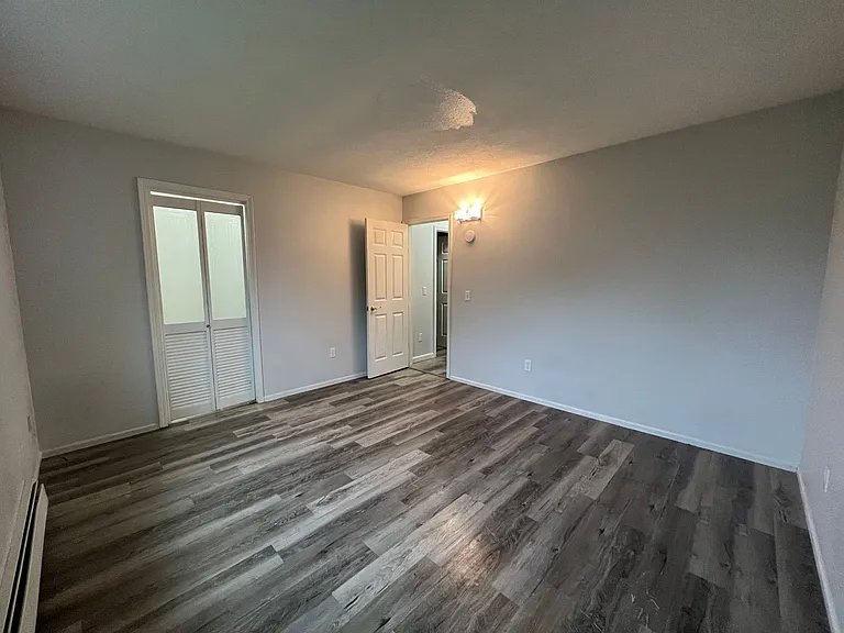 3481 E 20th Ave — Photo 14