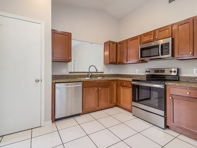 145 Burnsed Pl — Photo 5