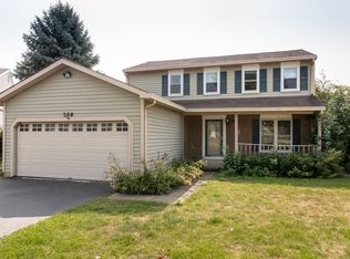 360 Juniper Ct, Carol Stream, IL 60188