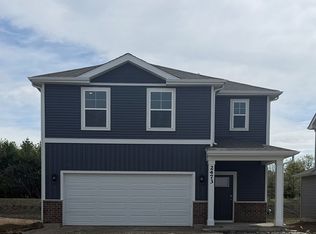 2421 Semillon St, Oswego, IL 60543