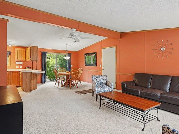 3rd image of 1553 Mills Rd