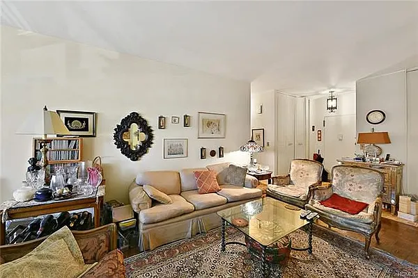 Sold by Douglas Elliman | media 48