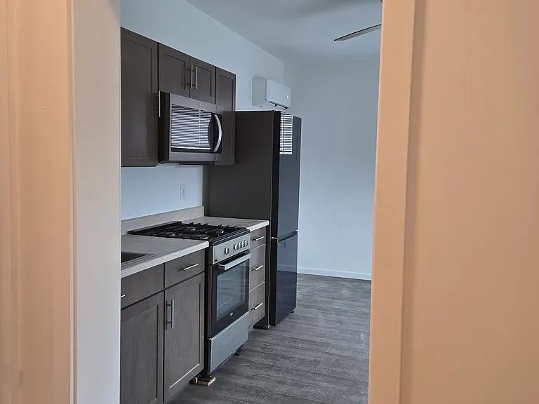 1318 S 3rd St #1 — Photo 3