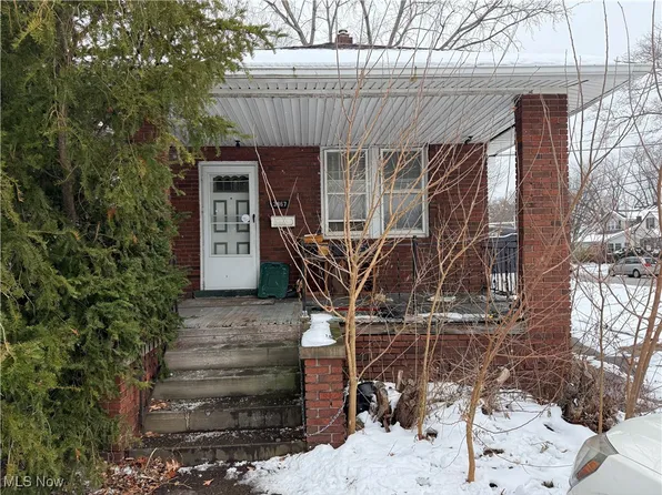 3867 W 140th St, Cleveland, OH 44111