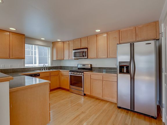 5th image of 912 NW 85th St