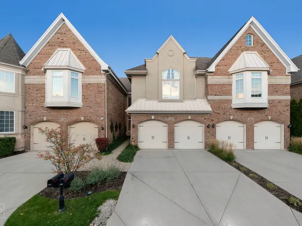 156 Paxton Rd, Bloomingdale, IL 60108