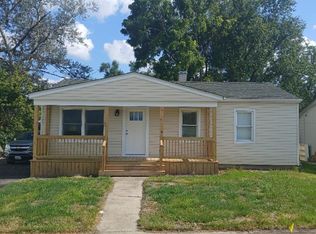2402 E Sauk Trl, Sauk Village, IL 60411