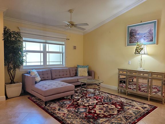 3rd image of 129 Ramblewood Circle