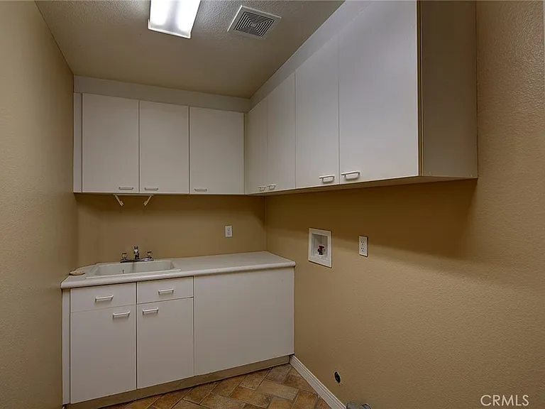 4520 Garden City Ln — Photo 27
