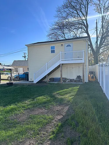 902 Edgerly Rd #B Photo 1
