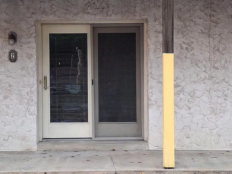 110 E Hummelstown Street — Photo 13
