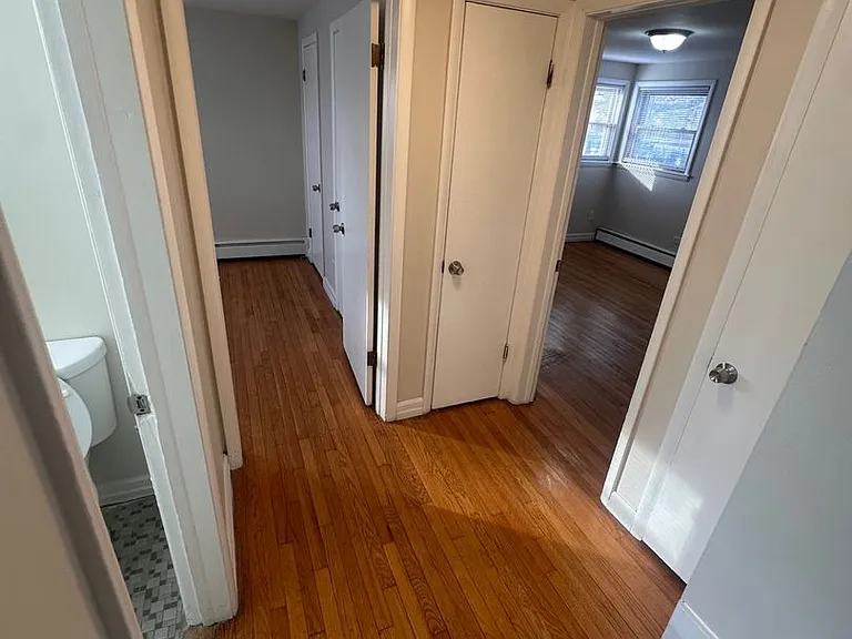 8916 S Justine St — Photo 6