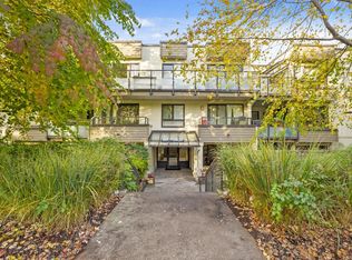621 E 6th Ave #105, Vancouver, BC