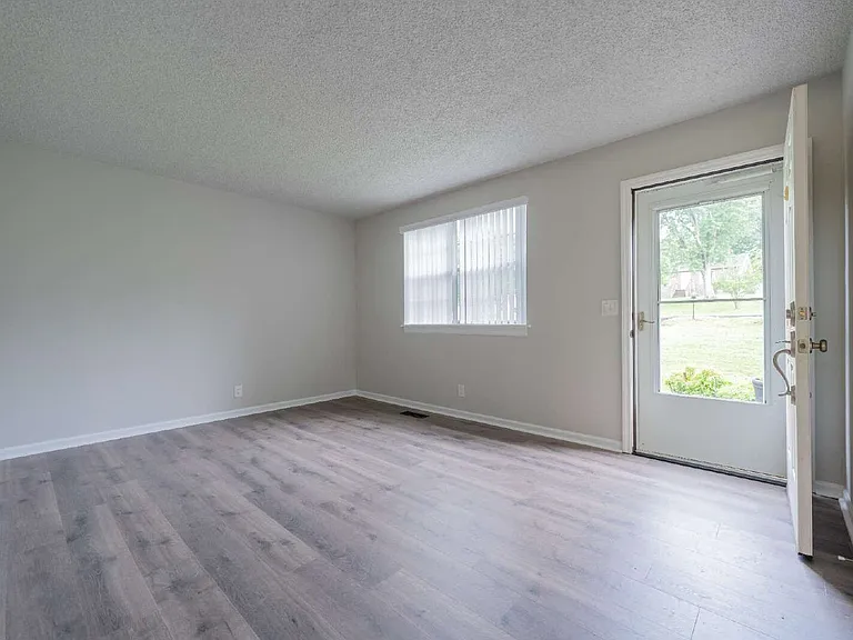 207 Whitnel Dr — Photo 11