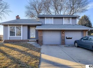 2510 S 148th Avenue Cir, Omaha, NE 68144