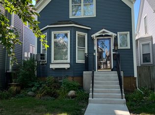 2117 W Waveland Ave, Chicago, IL 60618