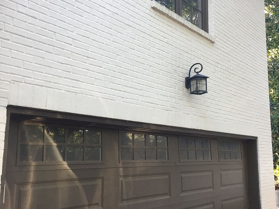 2nd image of 331 Meadvale St