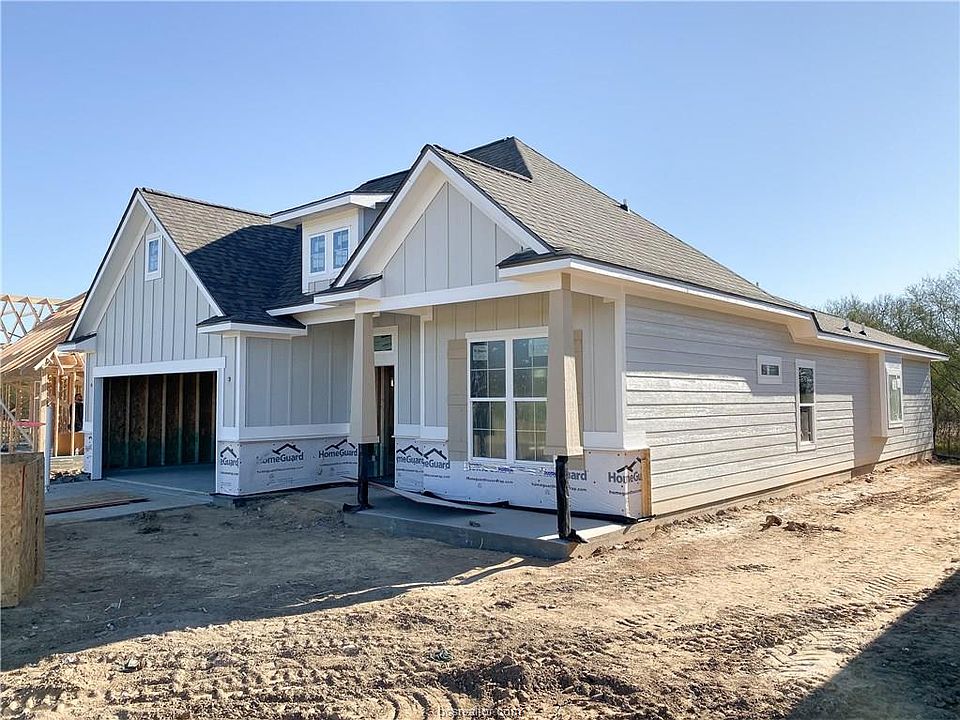 2nd image of 1908 Cambria Dr