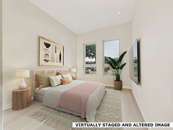 4th image of 4136 Harter Ave #4136