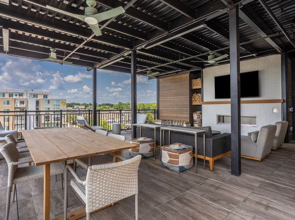 The Blakely | 1399 Delashmut Ave, Columbus, OH