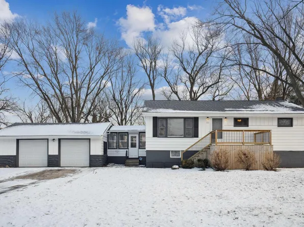 812 1st Ave, Hampton, IL 61256