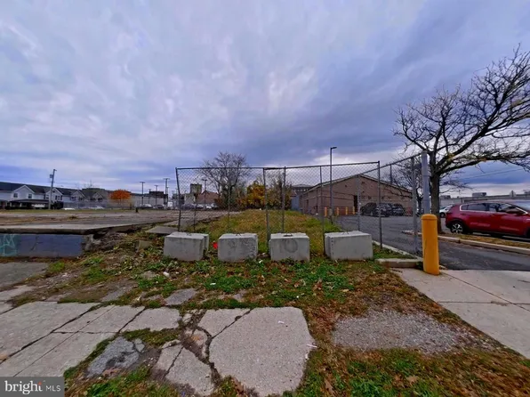 2238 N 28th St, Philadelphia, PA 19132